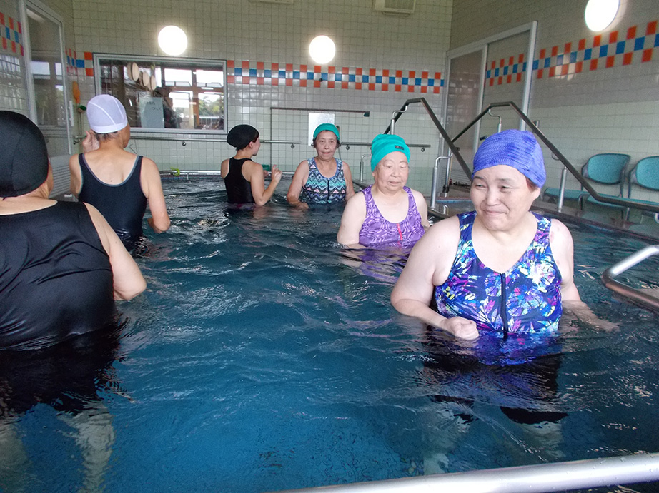 きれいな姿勢で歩きます